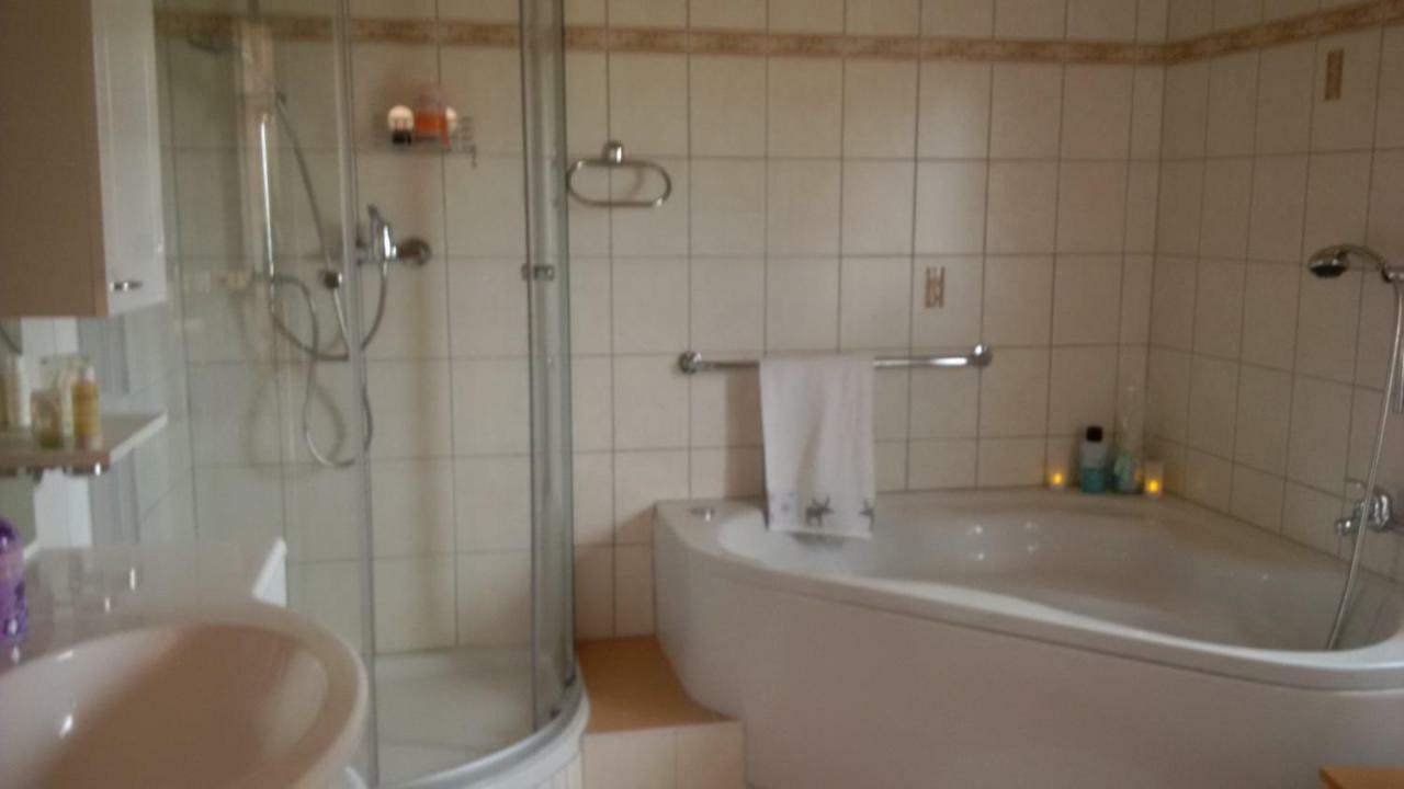 Ferienhaus Rosemarie Breungeshain Bagian luar foto